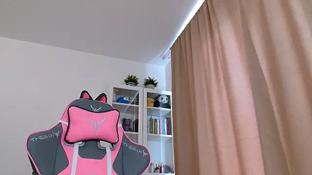 Eva_Allen