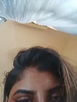 Sanaya_Gil