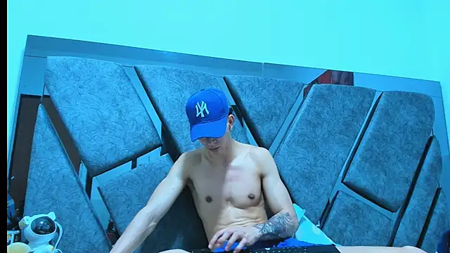 OliverThompsonJS live cam preview