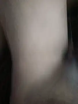 SRlovebite live cam preview