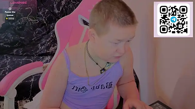 Mia_Moores webcam