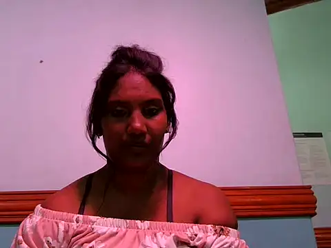 bollywoodDickPleaser webcam