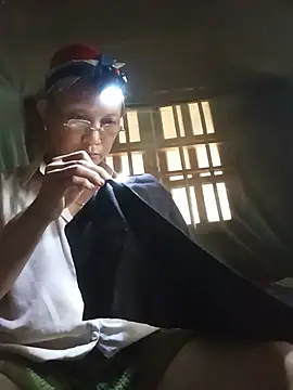 Linda-04 webcam