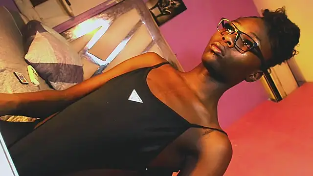 Hilary_tsx