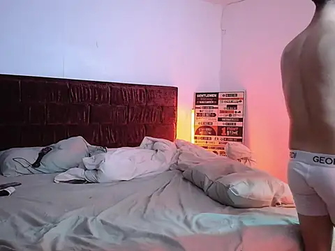Leo_Harem webcam