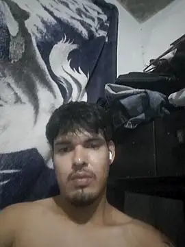 Aguilarcruzkevin31 webcam