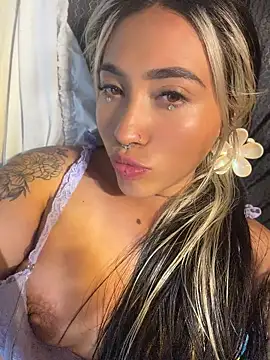 ManuelaVeeleez webcam