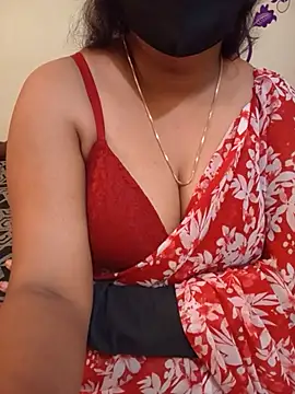 UR_Chocogirl live cam on StripChat