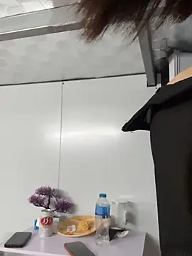 Nana-19 live cam on StripChat