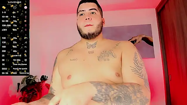 Thomas_chubbyxhot