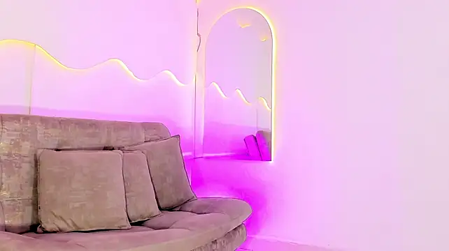 ArohomLester_ webcam