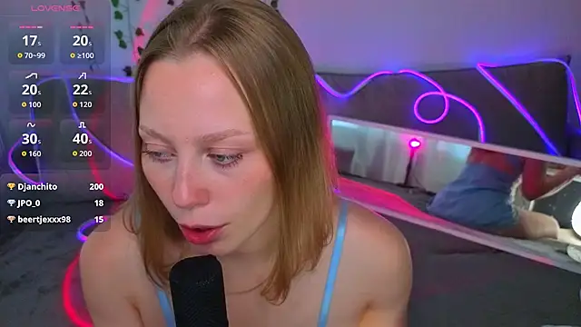 AngelBlaze live cam on StripChat