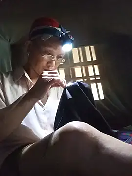 Linda-04 webcam