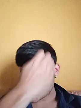 your_secret_guy (M twink) - Cum & shower