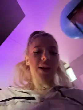 IveySin live cam preview