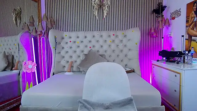 PlayfulShow live cam preview
