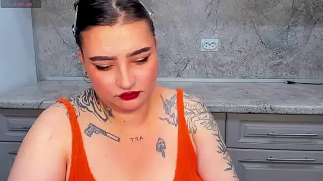 NikkiSummer webcam