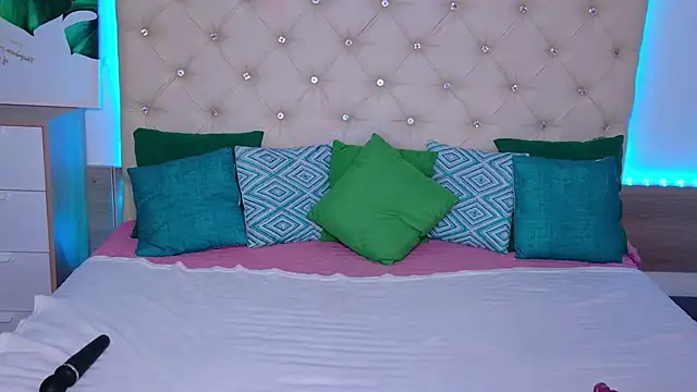 AVA_MAXIMUS webcam