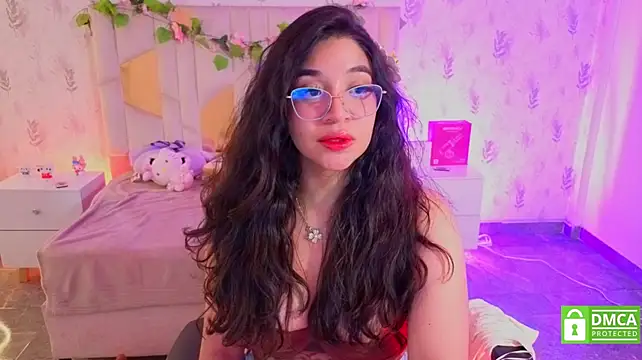 MARIANA_TAY1 live cam on StripChat
