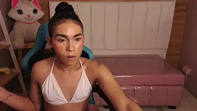 nahomy_a (T teen) - 🫦💦  OIL SHOW 🫦💦