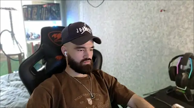 _Serious_Man webcam
