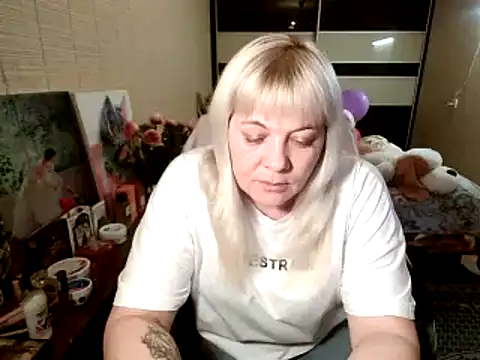 Lia_Laguna77 webcam