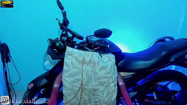 zeus_7777 webcam