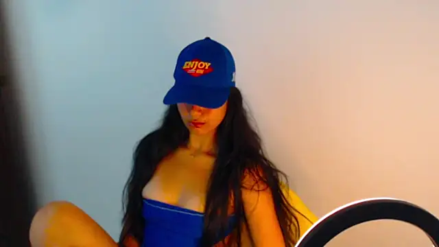 meganmiauu webcam