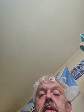Fonse1860 live cam on StripChat