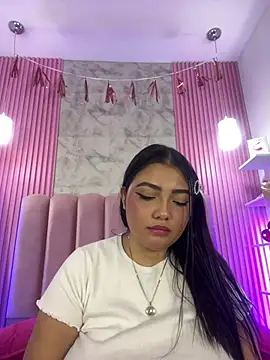 ArianaRougee webcam