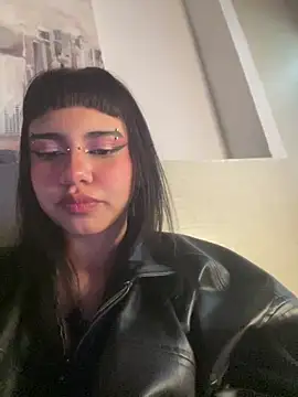 AntonellaCooper_Pink webcam