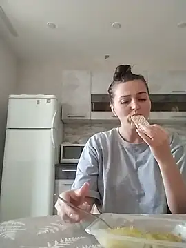 SweetyMommy77 webcam