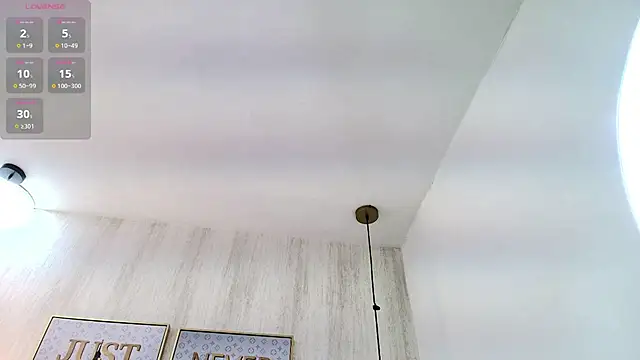 debora_shine webcam