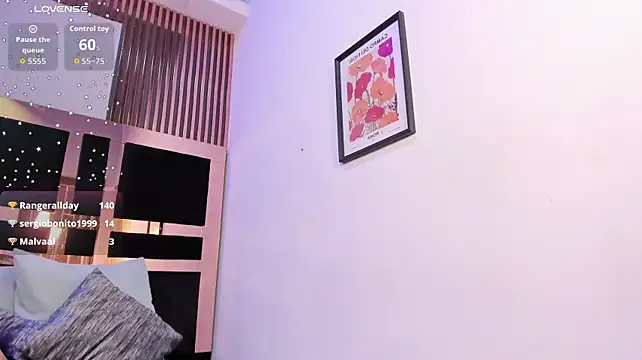 chloe_rhoadess webcam