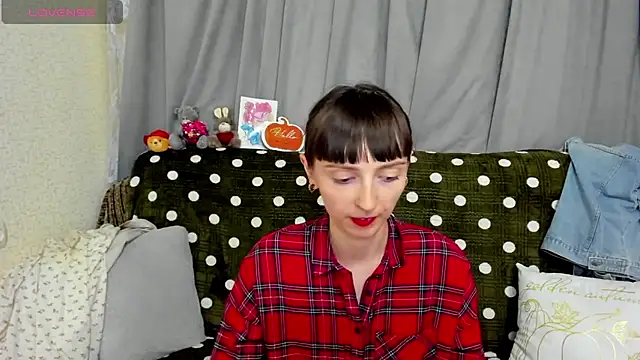 TayanaJons webcam