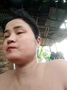 BigAss-69 webcam
