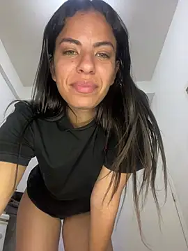 EyesGrin live cam preview