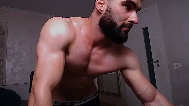 MicahLane live cam on StripChat