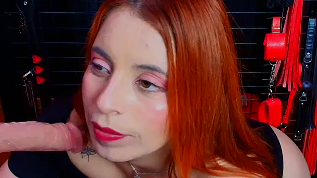 Meghan_storm live cam on StripChat
