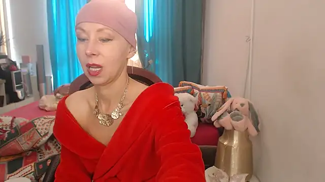 LuxuryNika live cam on StripChat