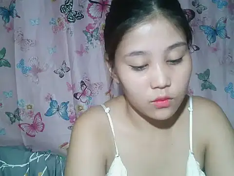 SexyAsianPussy4u webcam