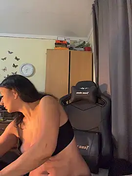 Hotangel75 webcam