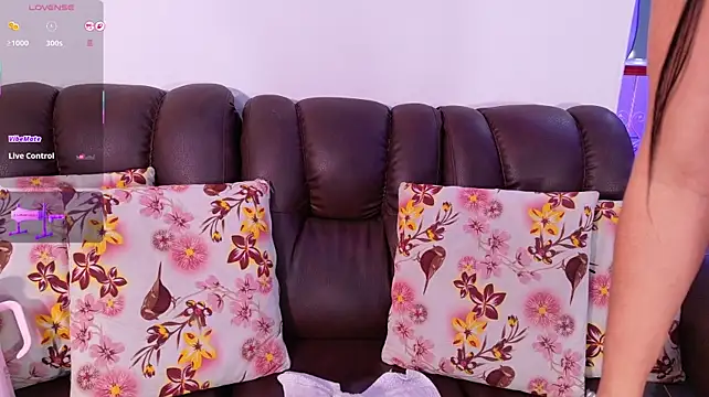 lara_giraldo webcam