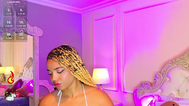 MalaikaBrown webcam