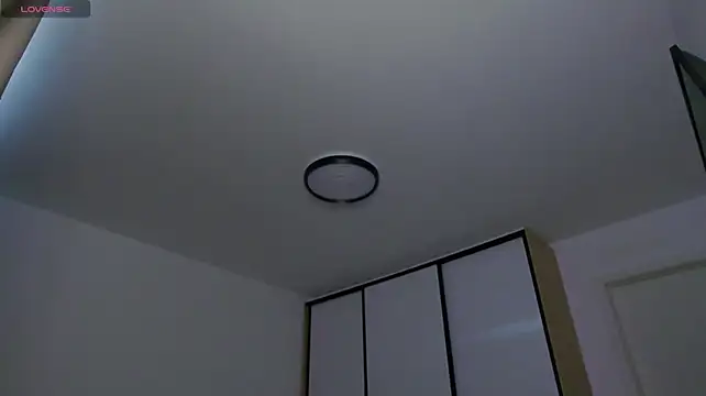 KhloeK webcam