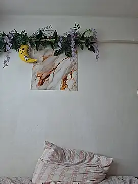 Nika_aa live cam on StripChat