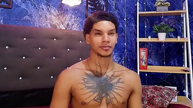 kai_storm77 webcam