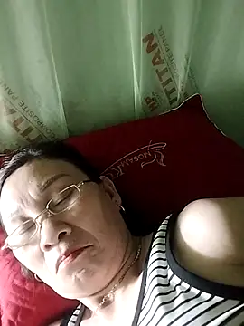 Alisa_x9x webcam