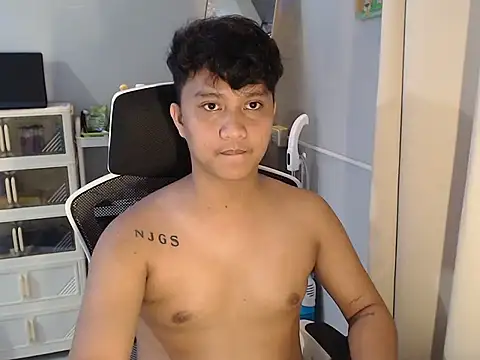 Asian_Neil143