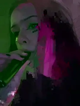 holly_mollyy_ webcam